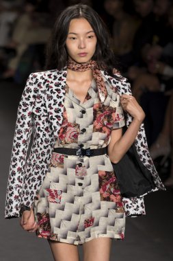 Anna sui - 2015 bahar koleksiyonu