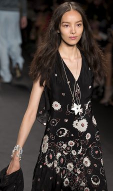 Anna sui - 2015 bahar koleksiyonu