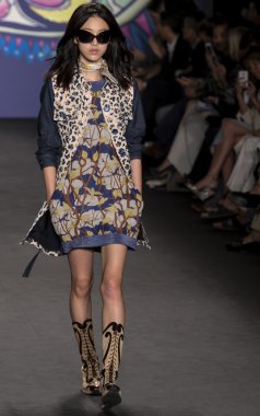 Anna sui - 2015 bahar koleksiyonu