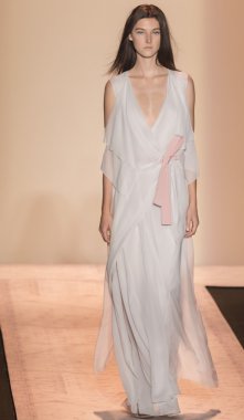 BCBGMAXAZRIA - bahar 2015 konfeksiyon pist Show
