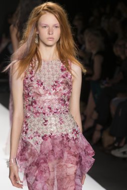 Badgley Mischka - 2015 bahar koleksiyonu