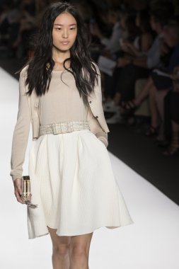 Badgley Mischka - 2015 bahar koleksiyonu