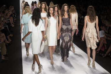 Badgley Mischka bahar 2015 hazır pist Show