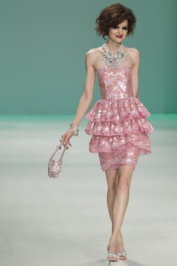 Betsey Johnson - 2015 bahar koleksiyonu