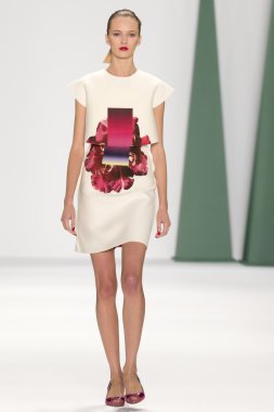 Carolina Herrera - 2015 bahar koleksiyonu