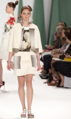 Carolina Herrera - 2015 bahar koleksiyonu