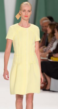 Carolina Herrera - 2015 bahar koleksiyonu
