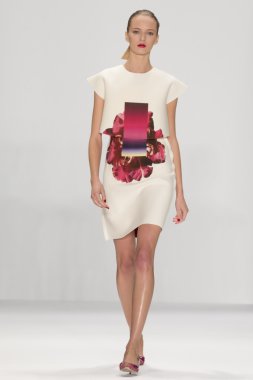 Carolina Herrera - 2015 bahar koleksiyonu