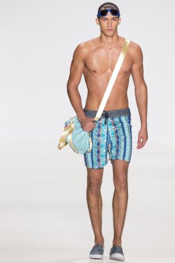 Custo Barcelona - 2015 bahar koleksiyonu