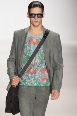 Custo Barcelona - 2015 bahar koleksiyonu