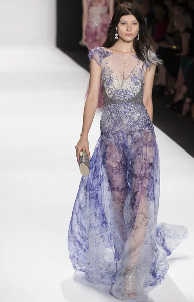 Badgley Mischka - 2015 Spring Collection — Stock Photo, Image