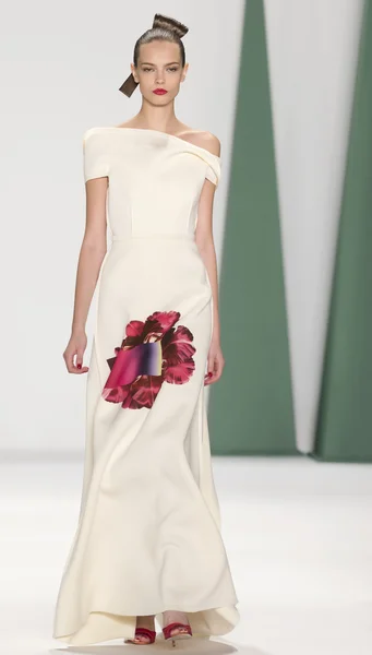 Carolina Herrera - 2015 voorjaarscollectie — Stockfoto