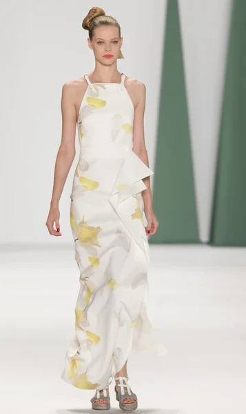 Carolina Herrera - Collection Printemps 2015 — Photo