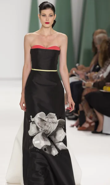 Carolina Herrera - 2015 Spring Collection — Stock Photo, Image