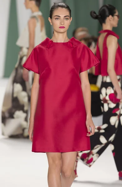 Carolina Herrera - 2015 Coleção Primavera — Fotografia de Stock