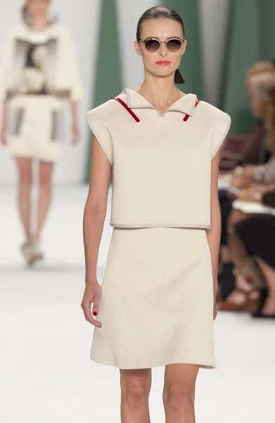 Carolina Herrera - 2015 Coleção Primavera — Fotografia de Stock