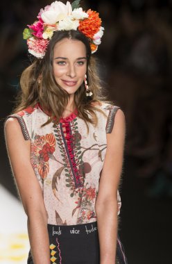 Desigual bahar 2015 hazır pist Show