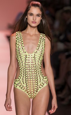 Herve Leger - 2015 bahar koleksiyonu