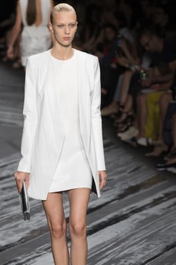 J Mendel - 2015 bahar koleksiyonu