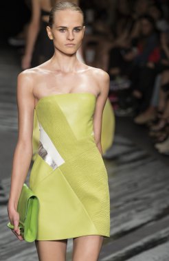 J Mendel - 2015 bahar koleksiyonu