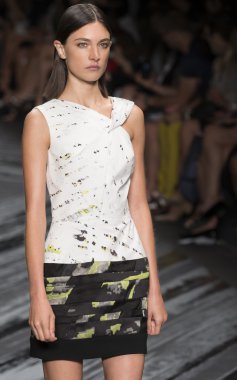 J Mendel - 2015 bahar koleksiyonu