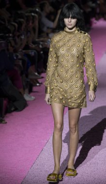 Marc Jacobs - 2015 bahar koleksiyonu