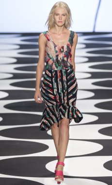 Nicole Miller - 2015 bahar koleksiyonu