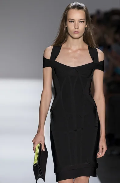 Herve Leger - 2015 Spring Collection — Stock Photo, Image