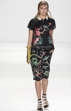 Vivienne Tam - 2015 bahar koleksiyonu