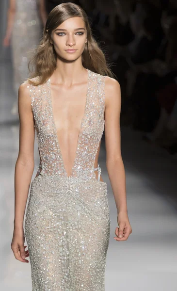 Reem Acra - Collezione Primavera 2015 — Foto Stock