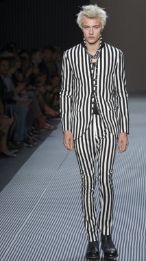 John Varvatos - Bahar 2016 Yaz koleksiyonu