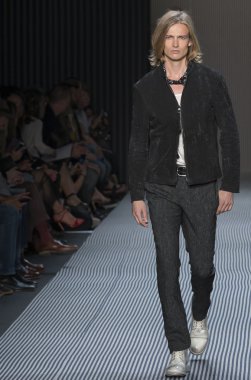John Varvatos - Bahar 2016 Yaz koleksiyonu