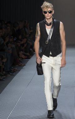 John Varvatos - Bahar 2016 Yaz koleksiyonu