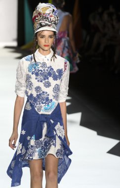 Desigual - Spring 2016 Collection