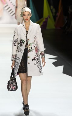 Desigual - Spring 2016 Collection