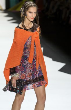 Desigual - Spring 2016 Collection