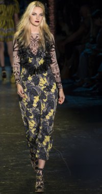 Anna Sui - bahar 2016 yaz koleksiyonu