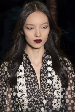 Anna Sui - bahar 2016 yaz koleksiyonu