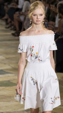 Tory Burch - bahar 2016 yaz koleksiyonu