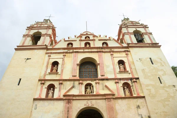 The Temple and ex Convent of San Jeronimo, Tlacochahuaya, Oaxaca — стокове фото