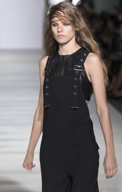 Dizel siyah altın - bahar 2016 yaz koleksiyonu