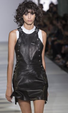 Dizel siyah altın - bahar 2016 yaz koleksiyonu