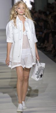 Dizel siyah altın - bahar 2016 yaz koleksiyonu