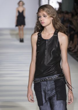 Dizel siyah altın - bahar 2016 yaz koleksiyonu