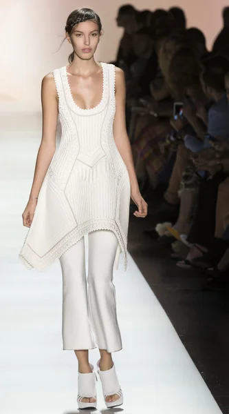 Herve Leger - Spring 2016 Collection — 스톡 사진