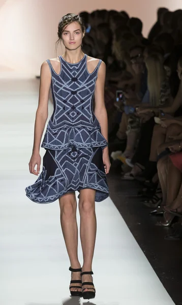 Herve Leger - Spring 2016 Collection — Stok Foto