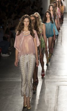 Custo Barcelona - 2016 Bahar Koleksiyonu