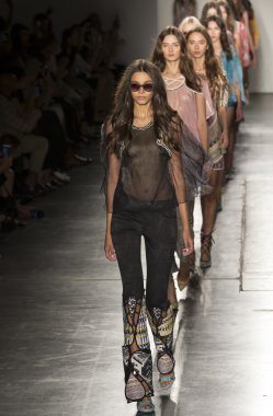 Custo Barcelona - 2016 Bahar Koleksiyonu