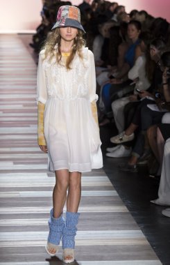 BCBG Max Azria - bahar 2016 koleksiyonu