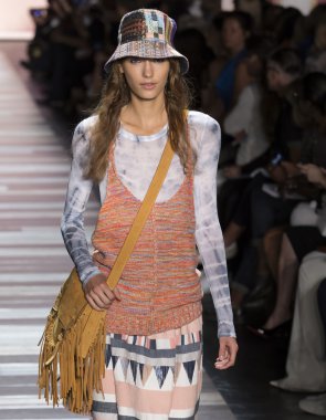 BCBG Max Azria - bahar 2016 koleksiyonu